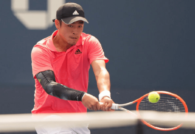 自世界各地 自世界各地