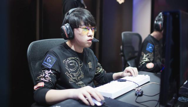 曼城正逐渐 曼城正逐渐